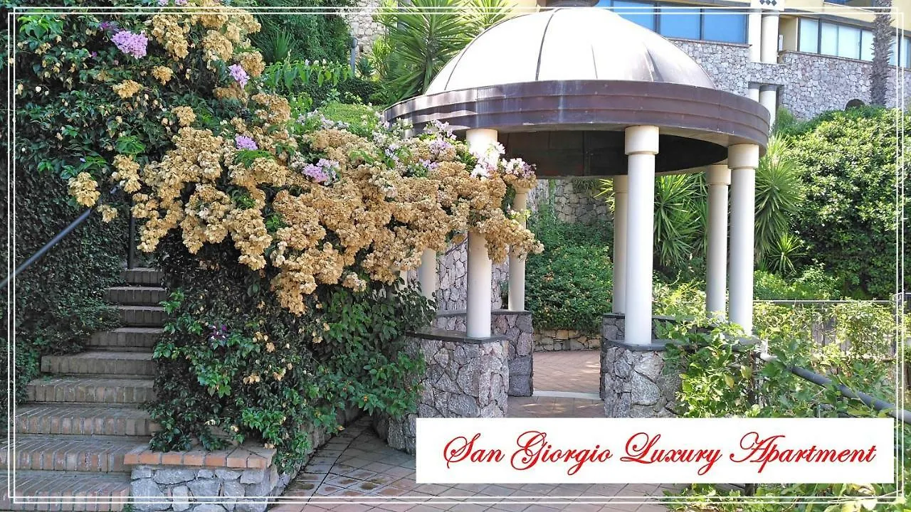 San Giorgio Luxury Apartment Taormina-Panoramic Pool & Parking Space Italy