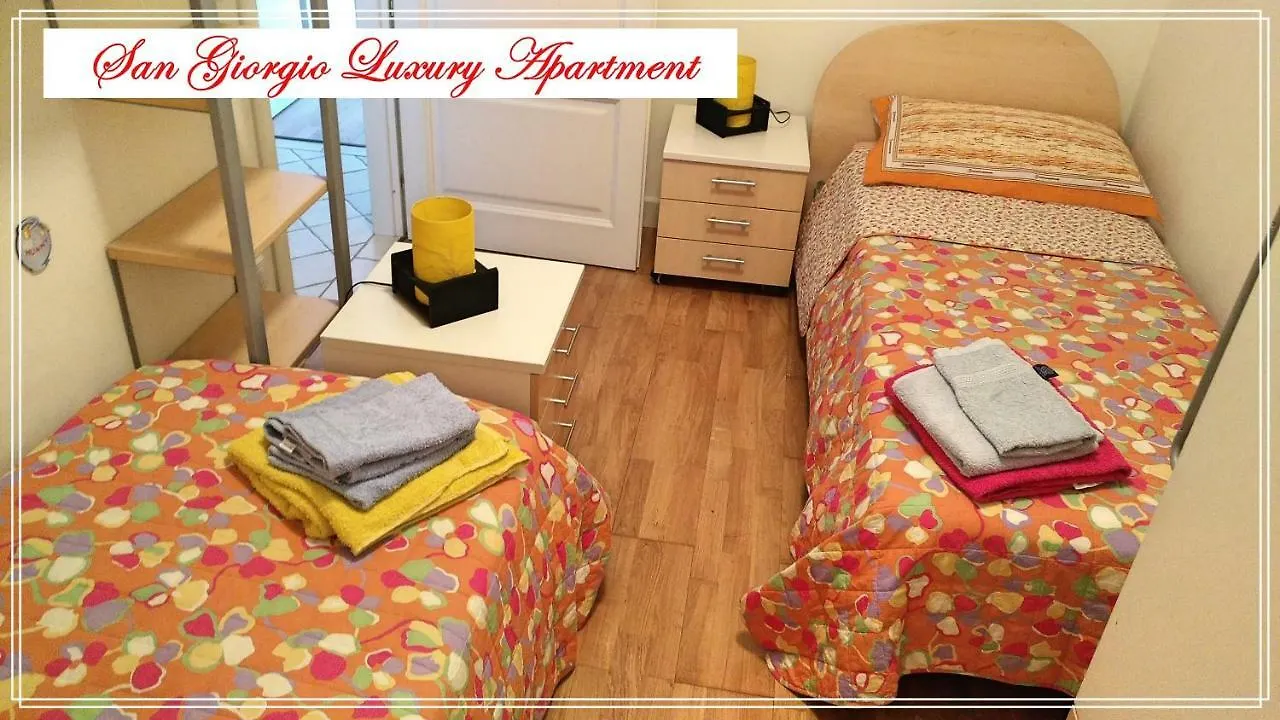 San Giorgio Luxury Apartment Taormina-Panoramic Pool & Parking Space Italy
