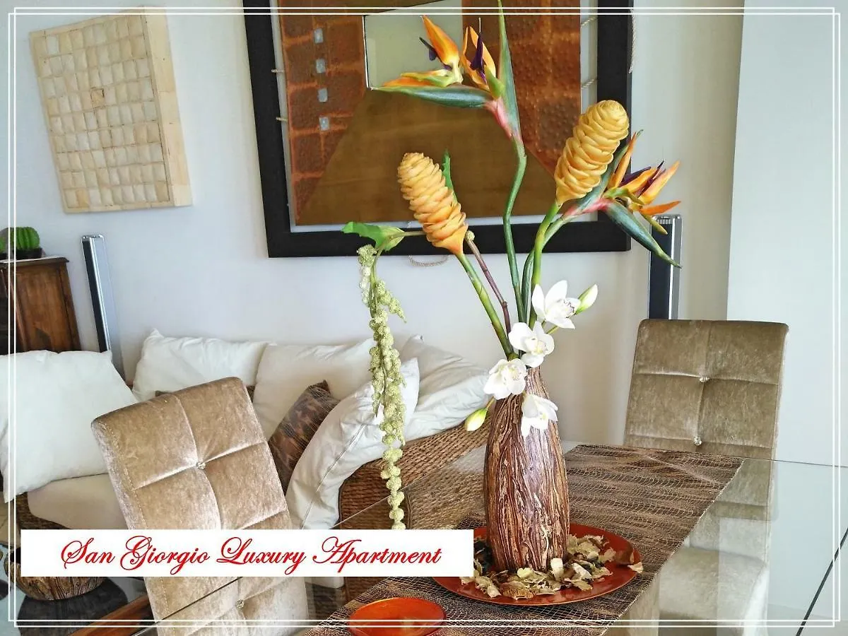 San Giorgio Luxury Apartment Taormina-Panoramic Pool & Parking Space 0*, Taormina Italy