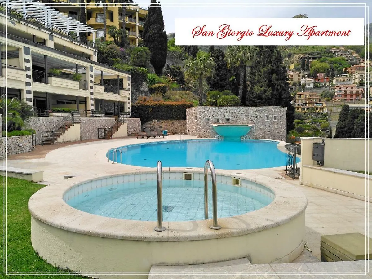 San Giorgio Luxury Apartment Taormina-Panoramic Pool & Parking Space 0*, Taormina