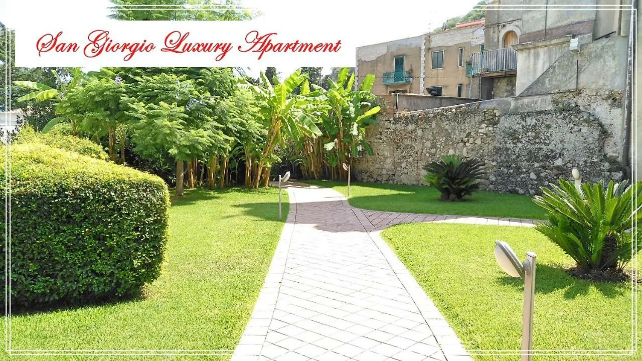San Giorgio Luxury Apartment Taormina-Panoramic Pool & Parking Space Italy